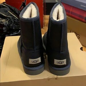 Short Leather Uggs